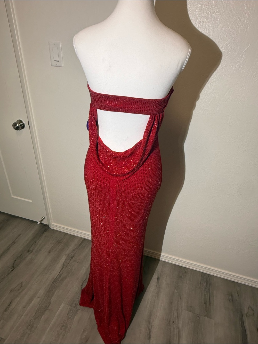 Windsor Strapless Red Rhinestone - Picture 4 of 6